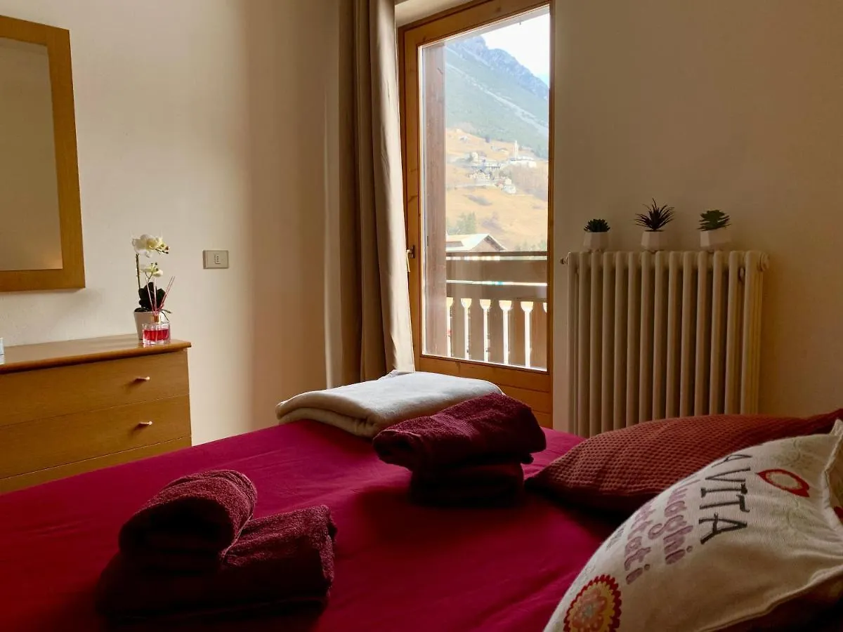Cima De' Piazzi Apartment 伊索拉察
